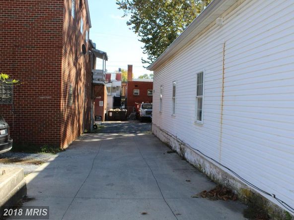 202 W Washington St, Charles Town, WV 25414